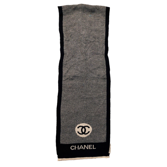 Vintage CHANEL Gray, Black, Ivory 100% Cashmere Wool Reversible Knit Scarf - Picture 7 of 16